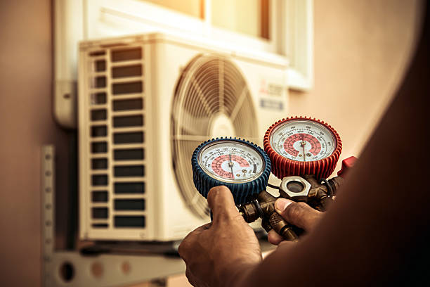 Professional Ac Installation technician working in Waynesboro, VA